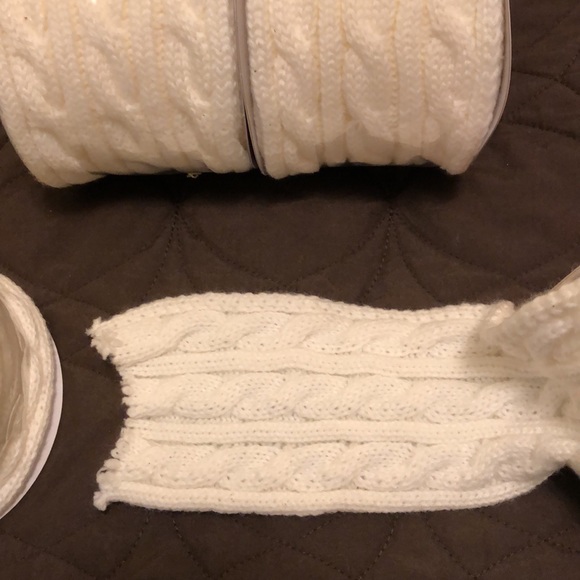 RIBBON CREAMY WINTER WHITE CABLE KNIT STRETCHY - 4 SPOOLS 3.5”x6ft each - #199 - Picture 5 of 6